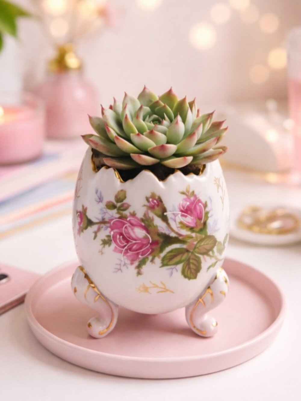 Porcelain Pink Rose Footed Egg Vase w/‎ Gold Trim Vintage Napcoware Japan